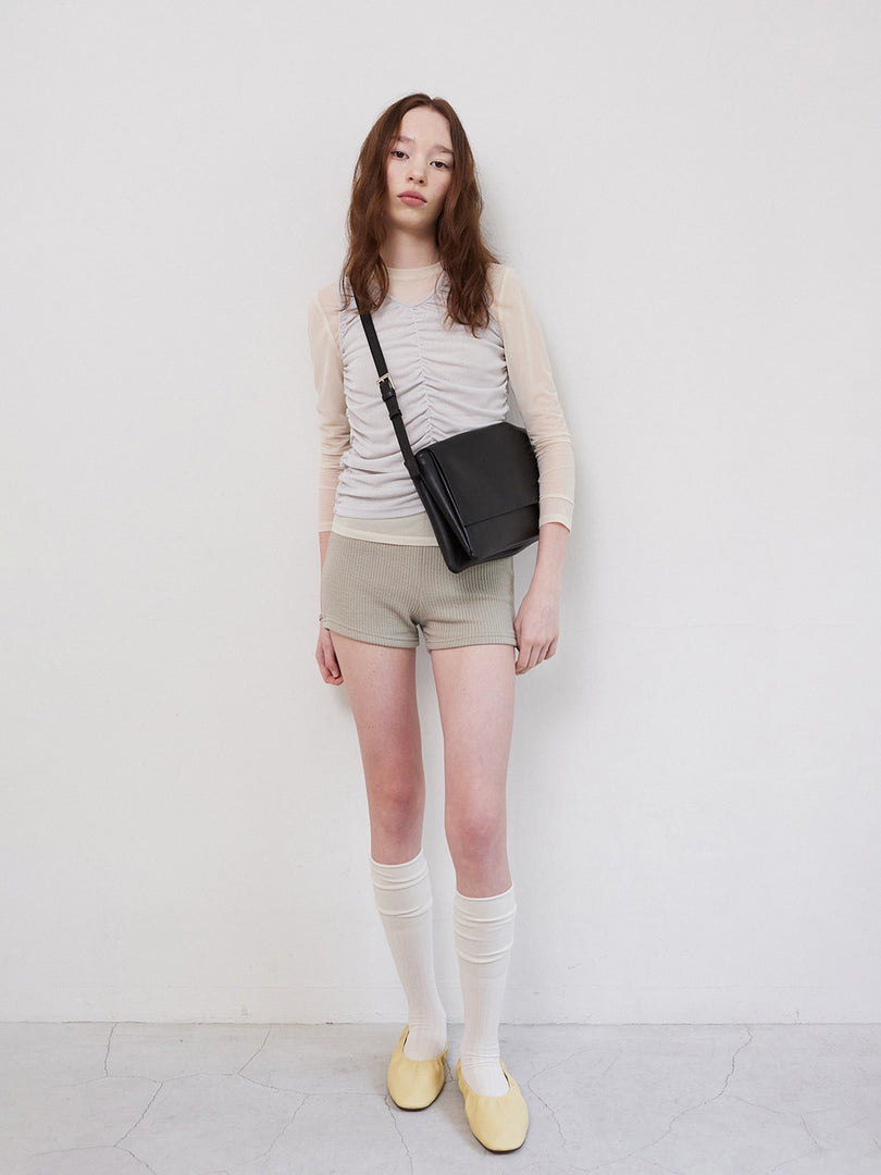 Anzu Flap Bag Black