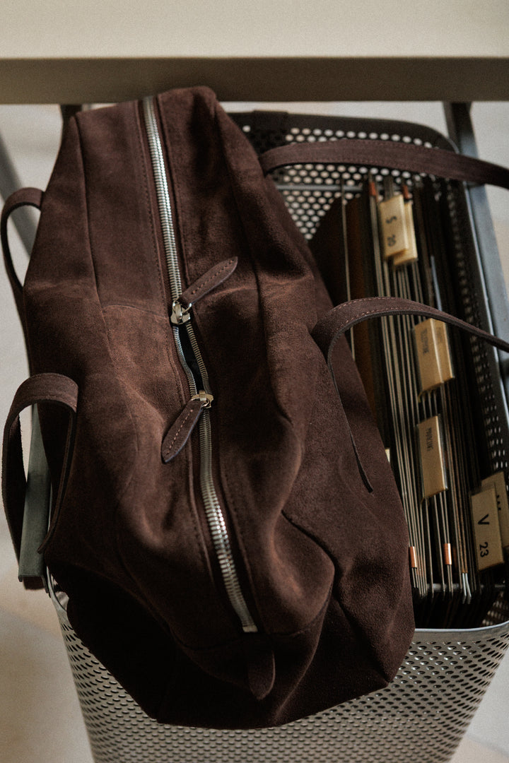 Willo Flute Shoulder Bag Suede Cacao Brown