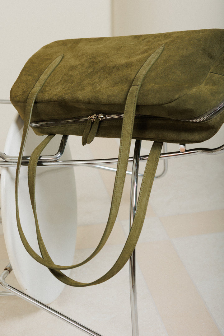 Willo Flute Shoulder Bag Suede Olive