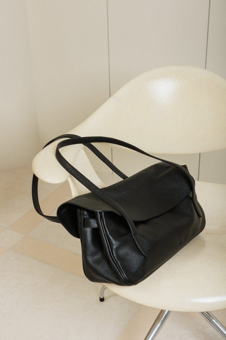 Willo Flap Bag Black