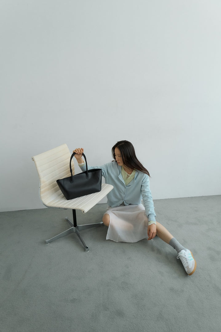 [Pre-order · Ships from Jun 22] Mag Leather Tote Bag Black