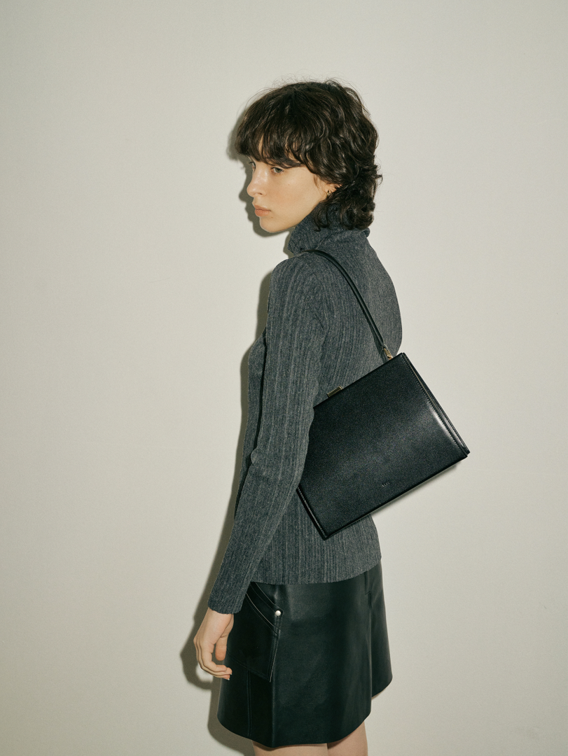 [Refurb Sale] Mona Frame Bag Black Calf_Gold Frame