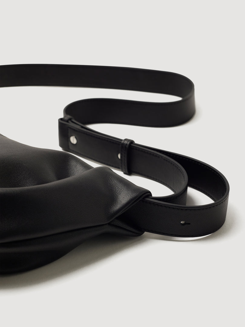 Ohwi Leather Sling Bag Black