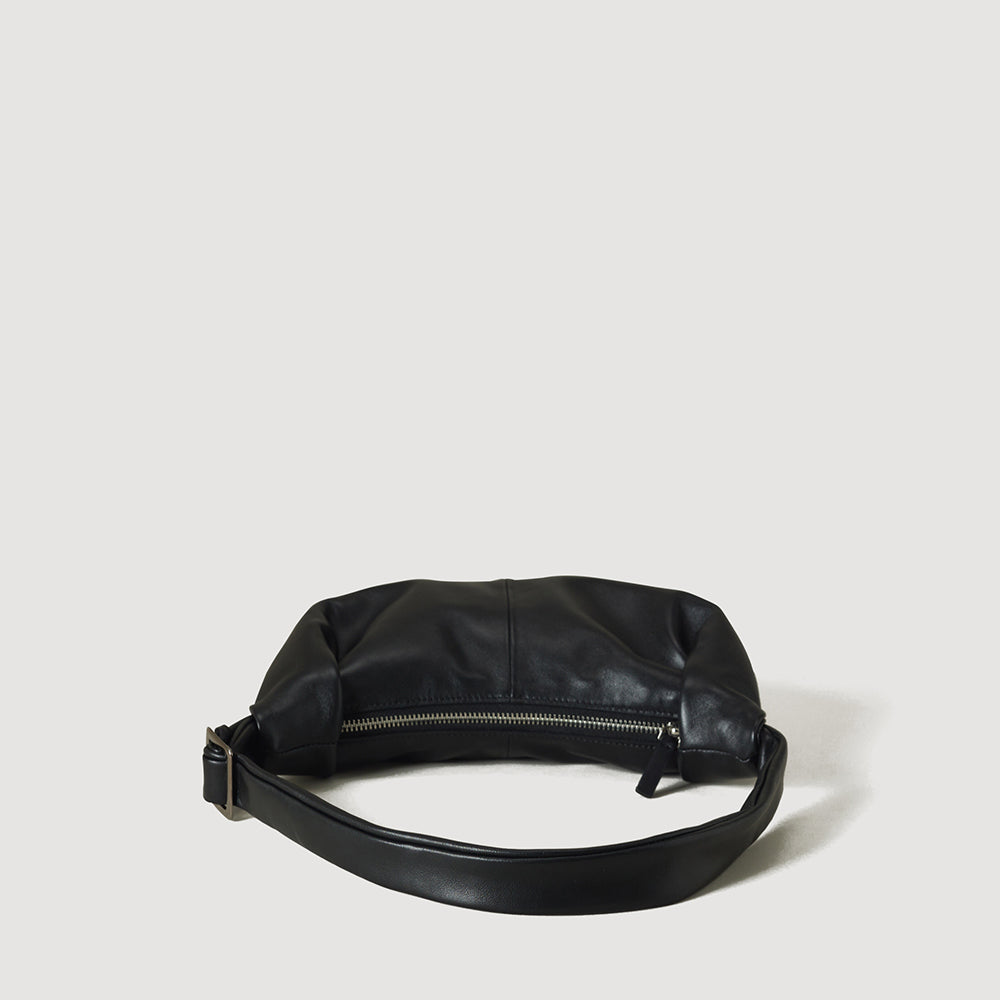[Pre-order · Ships from Jun 22] Ohwi Mini Leather Sling Bag Black