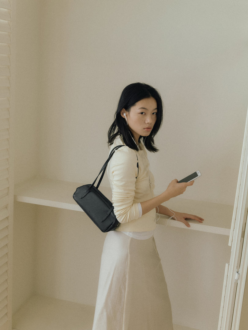 Willo Flute Mini Shoulder Bag Black